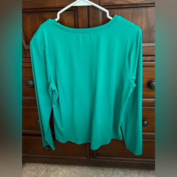 NWT Lilly Pulitzer Westley Luxletic Active SPF 50+ Green Long-Sleeve Tee, Size M - Picture 9 of 14